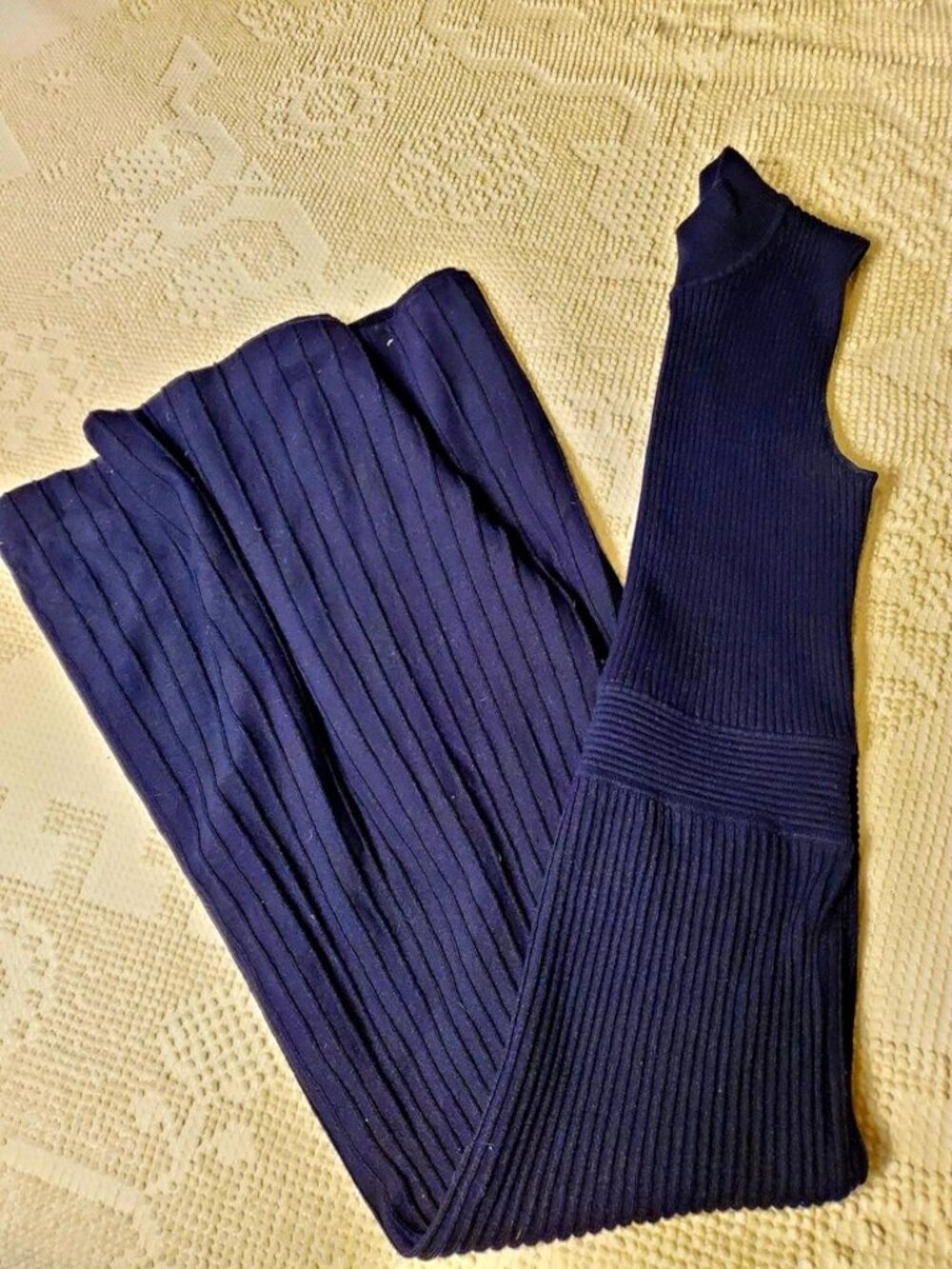 Elie Tahari Navy Ribbed Knit Sleeveless Wide-Leg Jumpsuit M